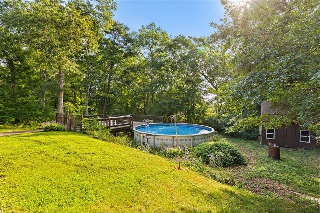 13 Skylark Ave, Plymouth, MA 02360