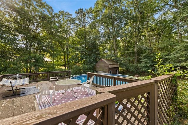 13 Skylark Ave, Plymouth, MA 02360