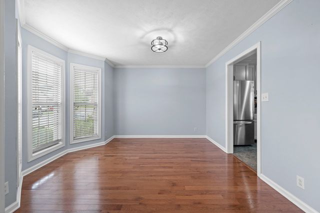 2916 Brewster Dr, Clarksville, TN 37042