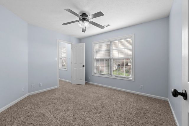 2916 Brewster Dr, Clarksville, TN 37042