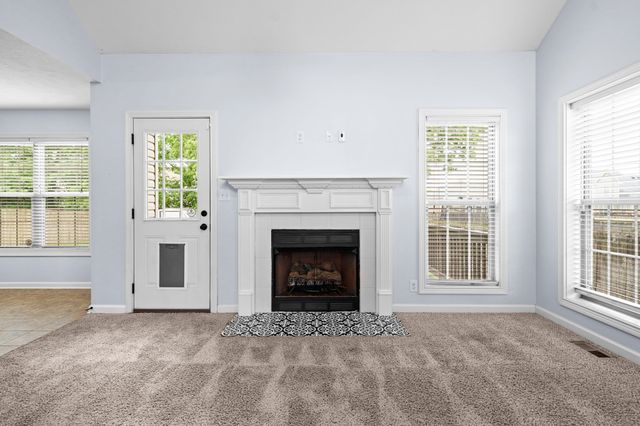 2916 Brewster Dr, Clarksville, TN 37042