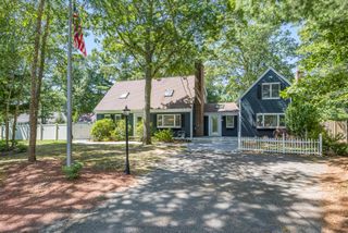 44 Avalon Circle, Osterville, MA 02655