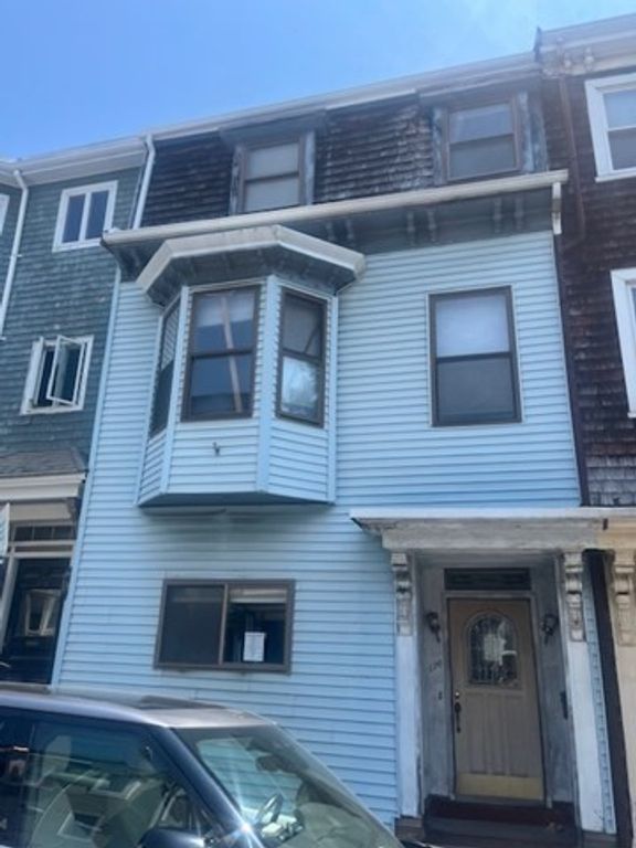 178 H St, Boston, MA 02127