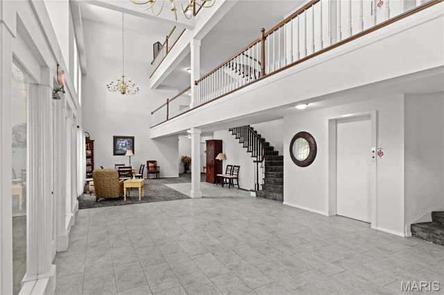 964 Claytonbrook Drive 2B, Ballwin, MO 63011