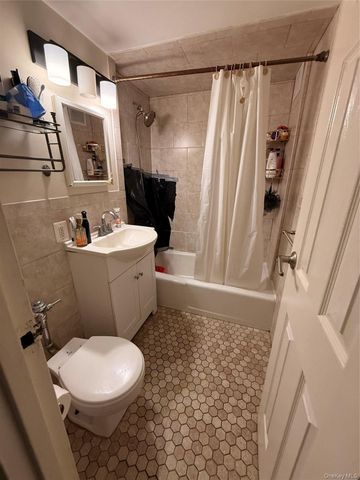 510 Midland Avenue 2C, Yonkers, NY 10704