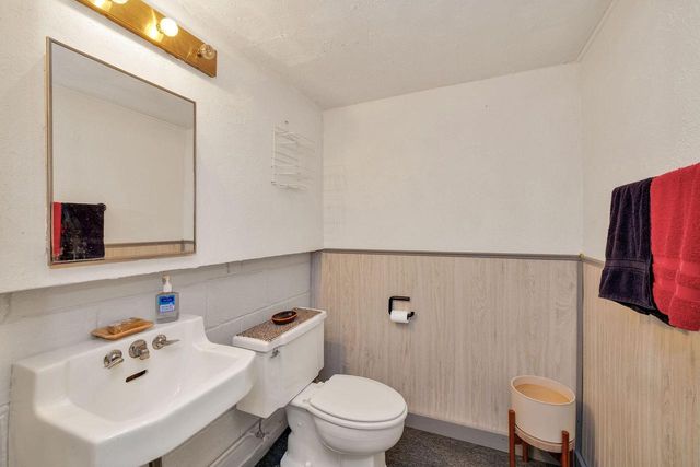4537 N 101st STREET, Wauwatosa, WI 53225