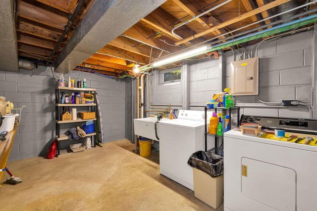 4537 N 101st STREET, Wauwatosa, WI 53225