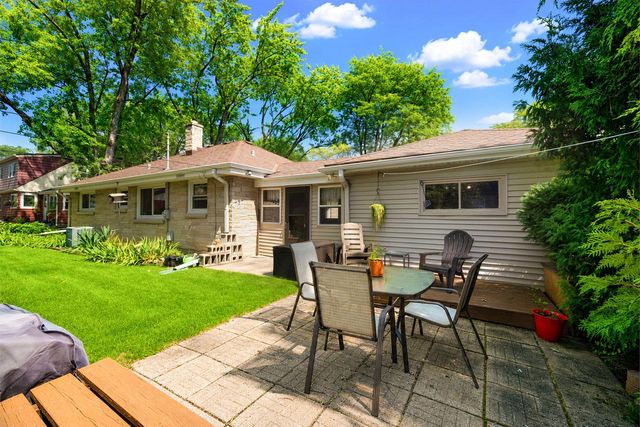 4537 N 101st STREET, Wauwatosa, WI 53225
