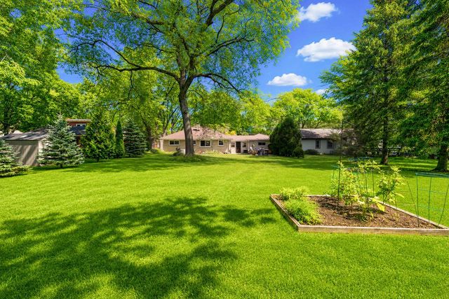 4537 N 101st STREET, Wauwatosa, WI 53225