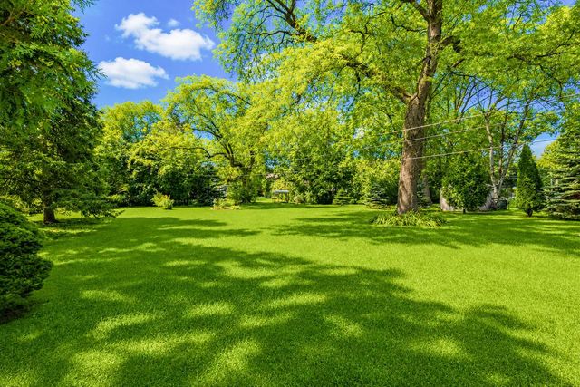 4537 N 101st STREET, Wauwatosa, WI 53225
