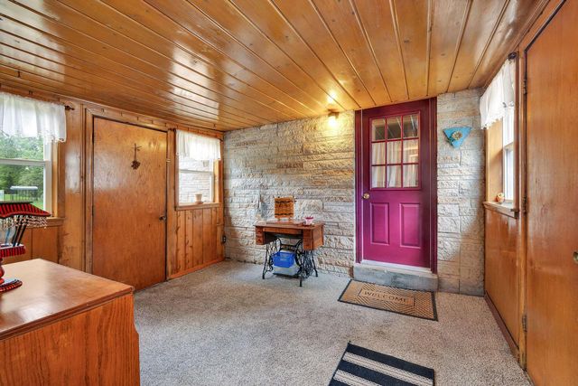 4537 N 101st STREET, Wauwatosa, WI 53225