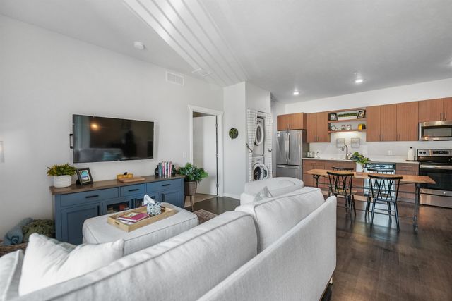 630-203 Garfield Avenue, S 203, Traverse City, MI 49686