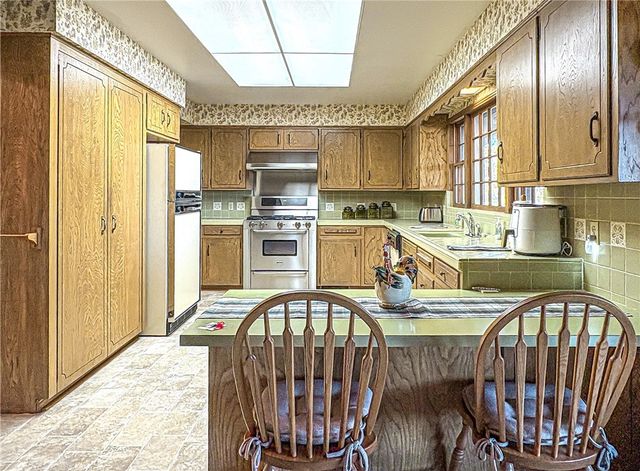 103 Oak Drive, Harrison, AR 72601