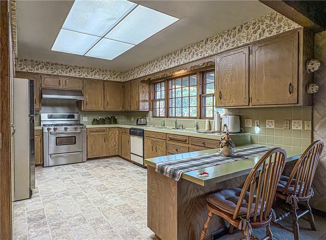 103 Oak Drive, Harrison, AR 72601