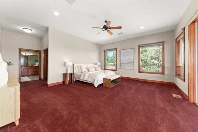 5006 N Indian Bluff Ln, Spokane, WA 99224