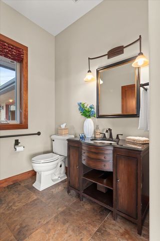 5006 N Indian Bluff Ln, Spokane, WA 99224