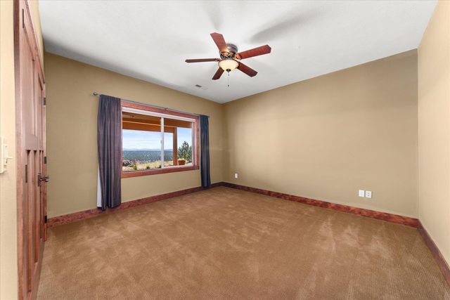 5006 N Indian Bluff Ln, Spokane, WA 99224