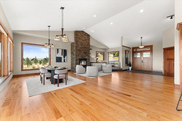 5006 N Indian Bluff Ln, Spokane, WA 99224