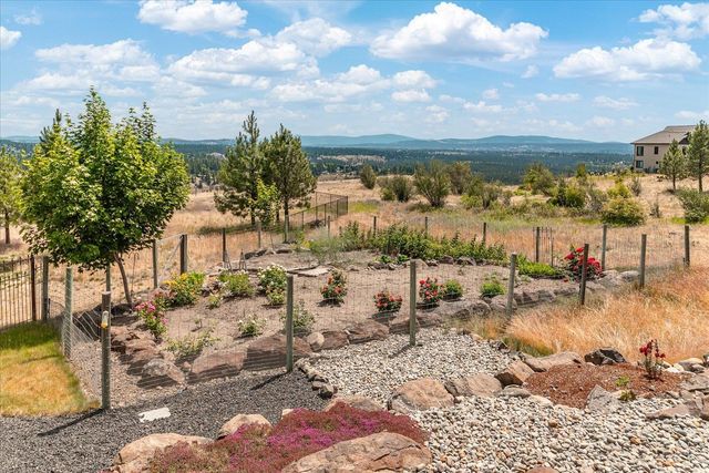 5006 N Indian Bluff Ln, Spokane, WA 99224