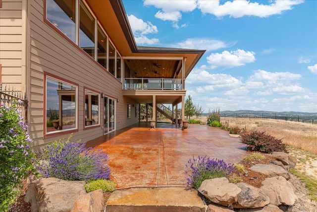 5006 N Indian Bluff Ln, Spokane, WA 99224