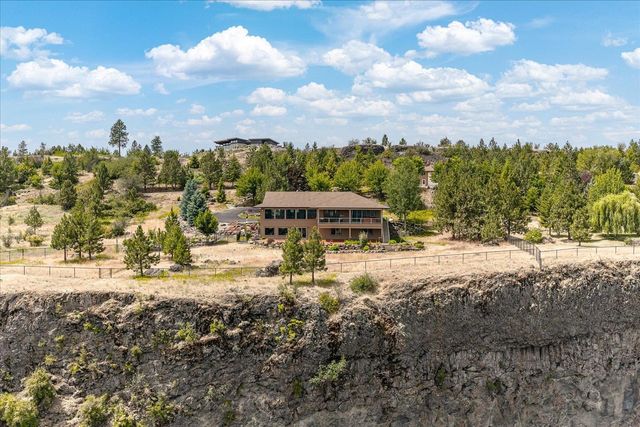 5006 N Indian Bluff Ln, Spokane, WA 99224