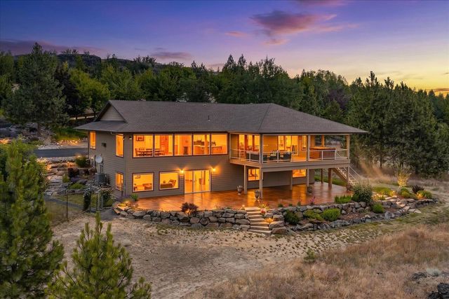 5006 N Indian Bluff Ln, Spokane, WA 99224