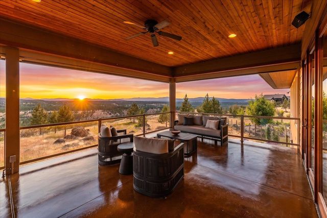5006 N Indian Bluff Ln, Spokane, WA 99224