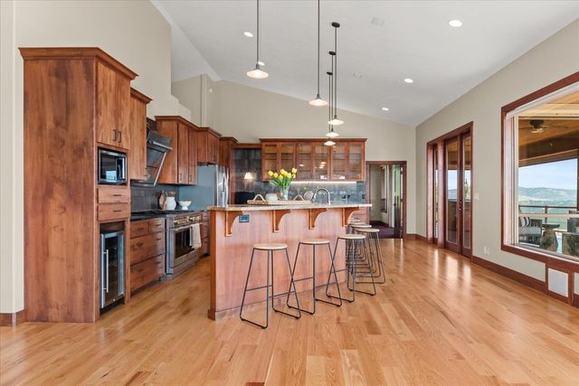 5006 N Indian Bluff Ln, Spokane, WA 99224