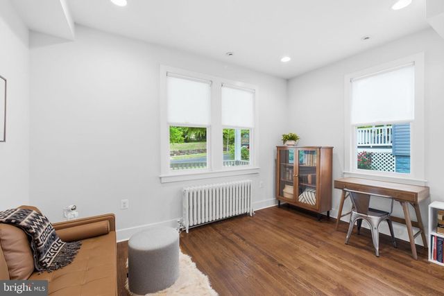 2211 R ST SE, Washington, DC 20020