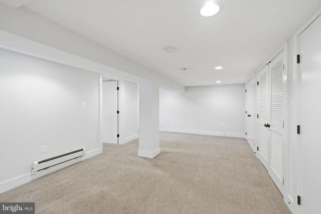 2211 R ST SE, Washington, DC 20020