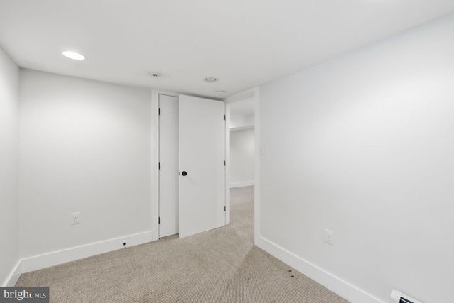 2211 R ST SE, Washington, DC 20020
