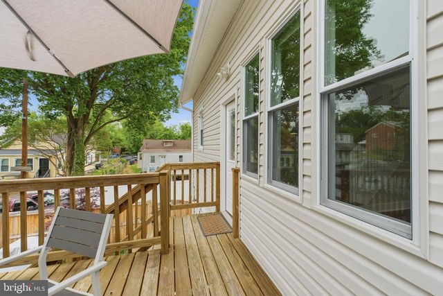 2211 R ST SE, Washington, DC 20020