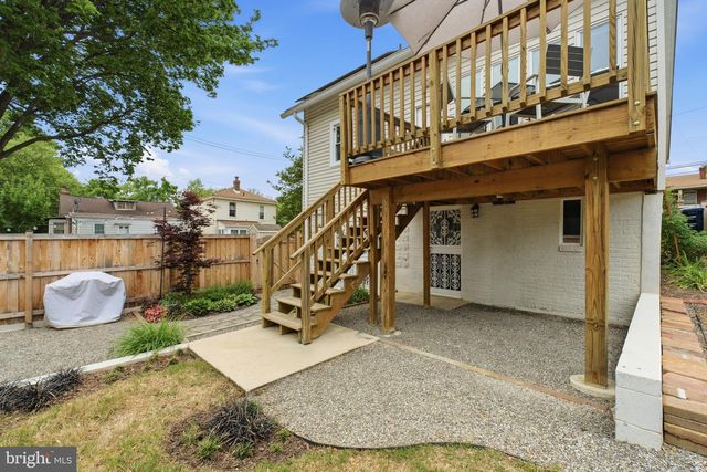 2211 R ST SE, Washington, DC 20020