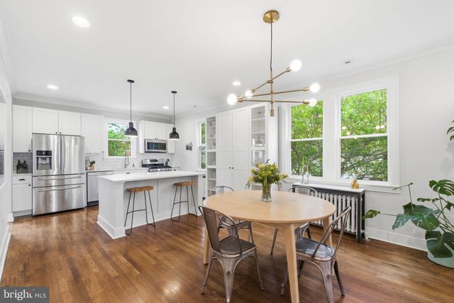 2211 R ST SE, Washington, DC 20020