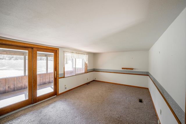 15361 S Bluff Road, South Beloit, IL 61080