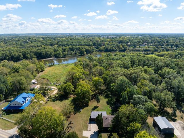 15361 S Bluff Road, South Beloit, IL 61080