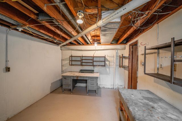 15361 S Bluff Road, South Beloit, IL 61080