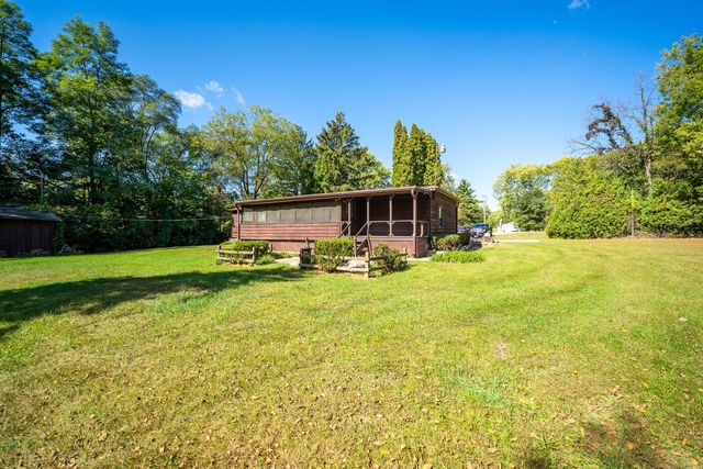 15361 S Bluff Road, South Beloit, IL 61080