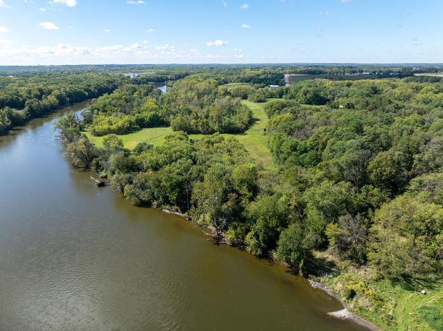 15361 S Bluff Road, South Beloit, IL 61080