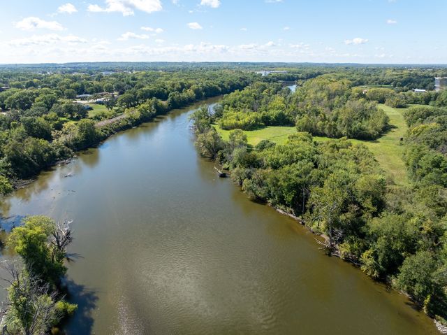 15361 S Bluff Road, South Beloit, IL 61080