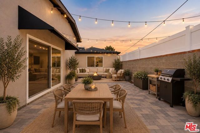 6635 Riverton Avenue, Los Angeles, CA 91606