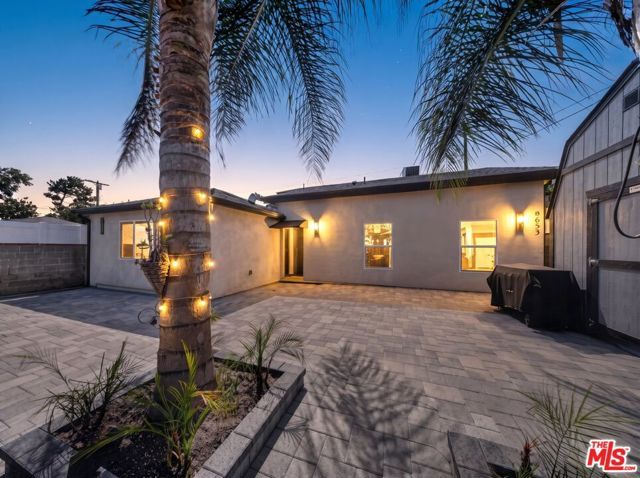 6635 Riverton Avenue, Los Angeles, CA 91606