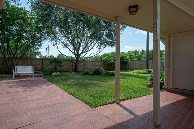 4454 Balboa Drive, Sugar Land, TX 77479