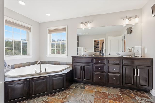 104 Dalliance Ct, Cranberry Twp, PA 16066