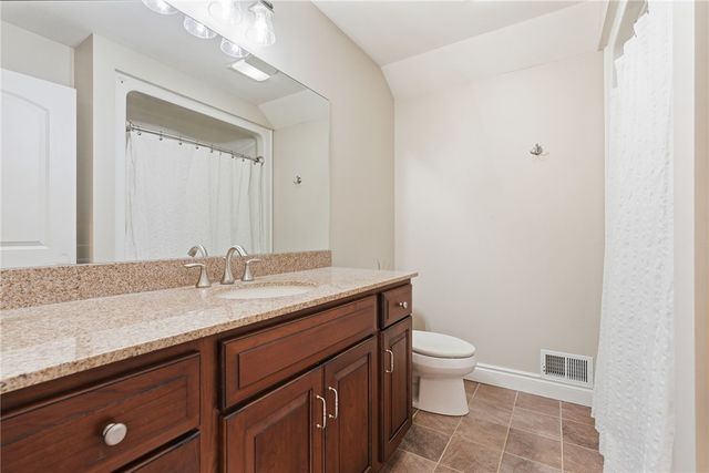 104 Dalliance Ct, Cranberry Twp, PA 16066