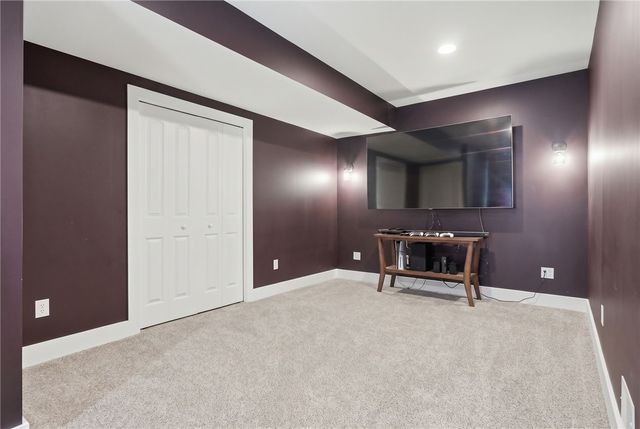 104 Dalliance Ct, Cranberry Twp, PA 16066