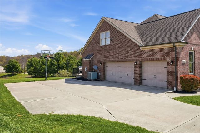 104 Dalliance Ct, Cranberry Twp, PA 16066