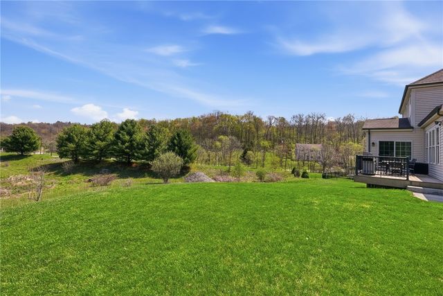 104 Dalliance Ct, Cranberry Twp, PA 16066