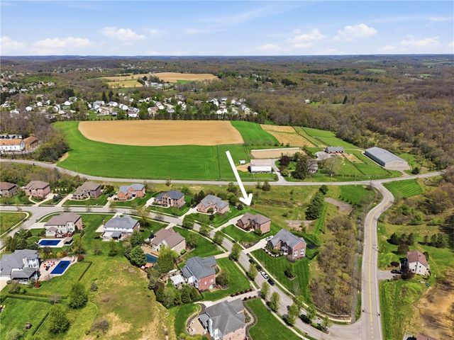 104 Dalliance Ct, Cranberry Twp, PA 16066