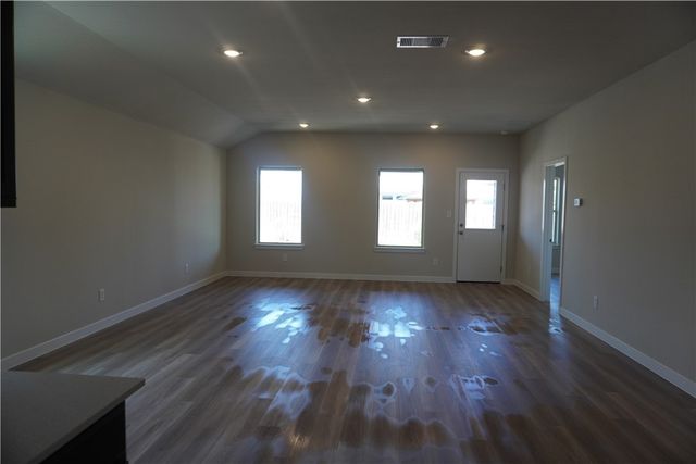 2685 Eltonne Gardens Dr, Corpus Christi, TX 78415
